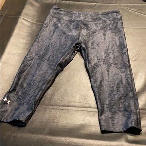 Gray underarmour leggings